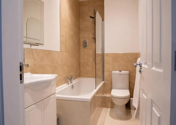 Sunny View Apartment *